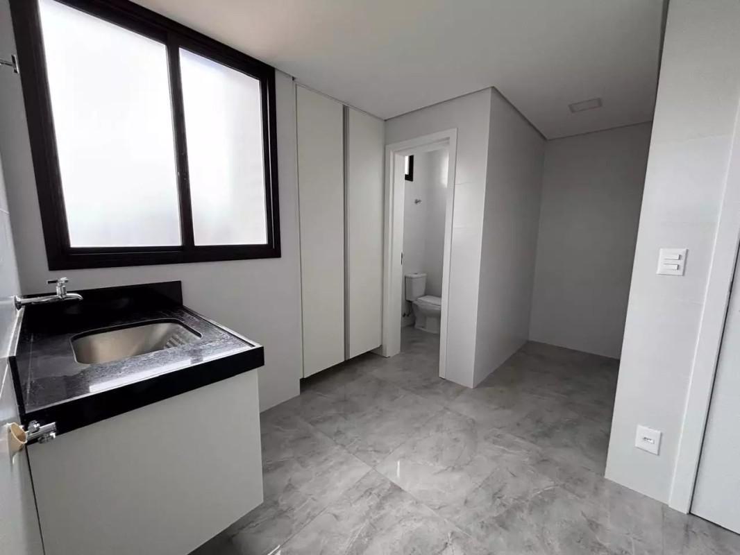 Cobertura, Castelo, 4 Quartos, 0 Vaga, 2 Suítes
