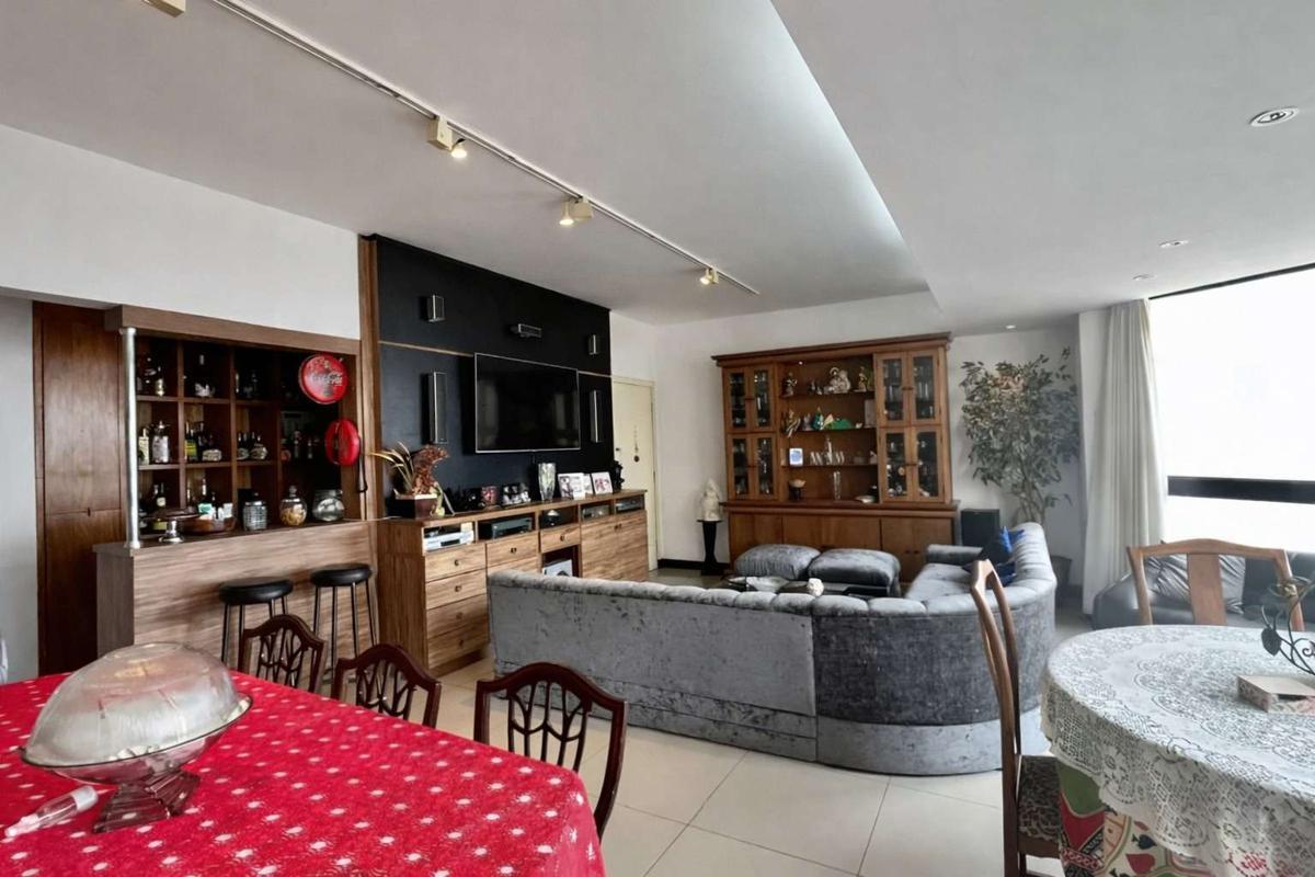 Apartamento, Sion, 4 Quartos, 2 Vagas, 1 Suíte