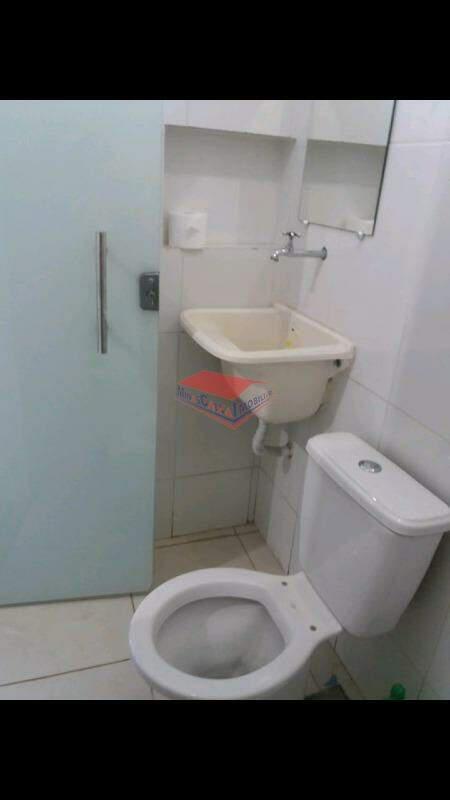 Quitinete, Centro, 1 Quarto, 0 Vaga
