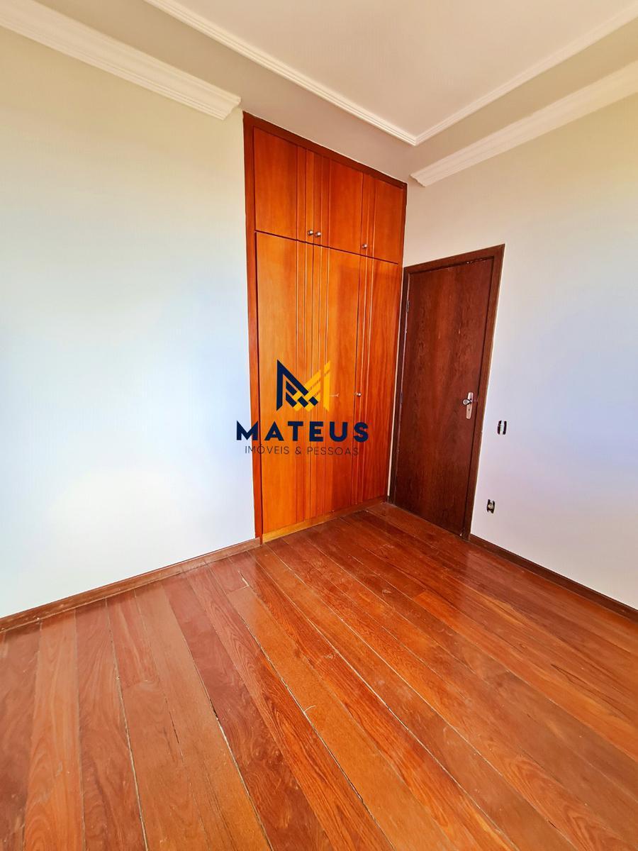 Apartamento, Ouro Preto, 3 Quartos, 2 Vagas, 1 Suíte