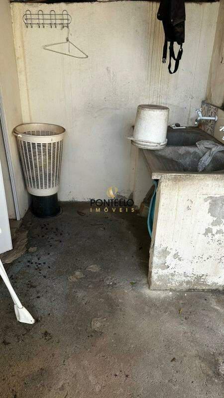 Casa, Centro, 3 Quartos, 0 Vaga