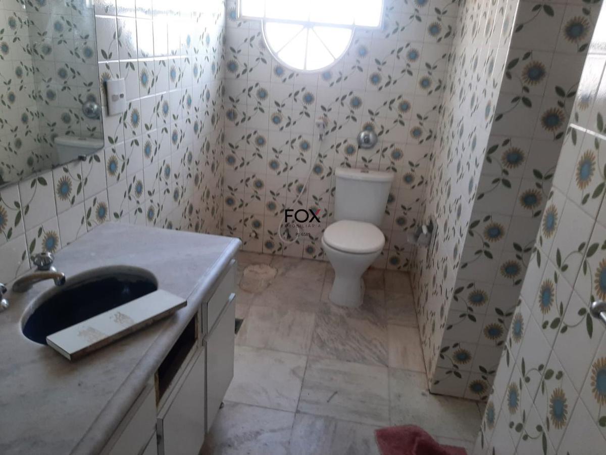 Casa, Santa Efigênia, 5 Quartos, 4 Vagas, 3 Suítes