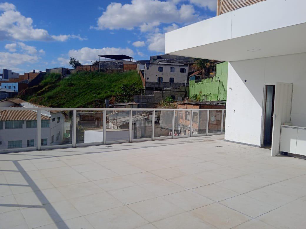 Cobertura, Cachoeirinha, 3 Quartos, 1 Vaga, 1 Suíte