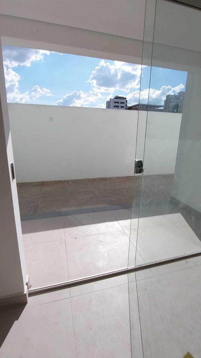 Apartamento, Sagrada Família, 2 Quartos, 2 Vagas, 1 Suíte