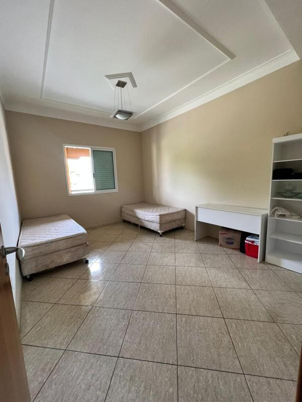 Casa, Inconfidentes, 3 Quartos, 5 Vagas, 1 Suíte