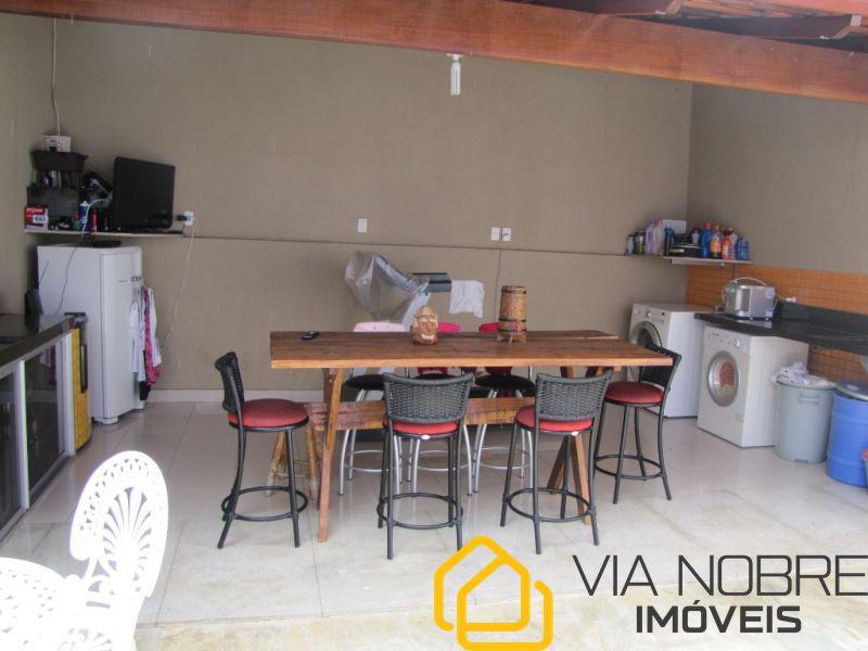 Casa, Serrano, 3 Quartos, 4 Vagas, 1 Suíte