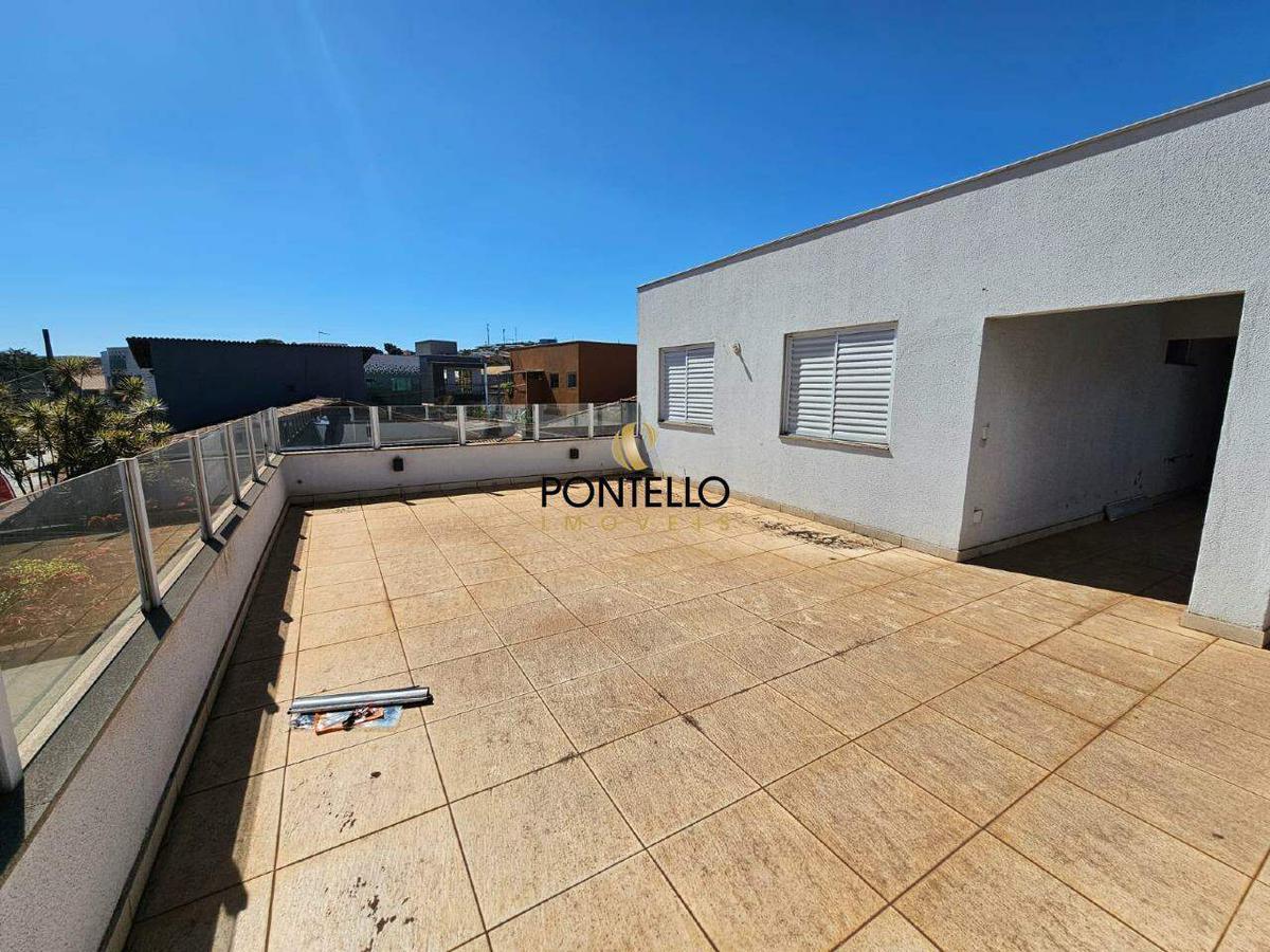 Cobertura, Boa Vista, 3 Quartos, 2 Vagas, 1 Suíte
