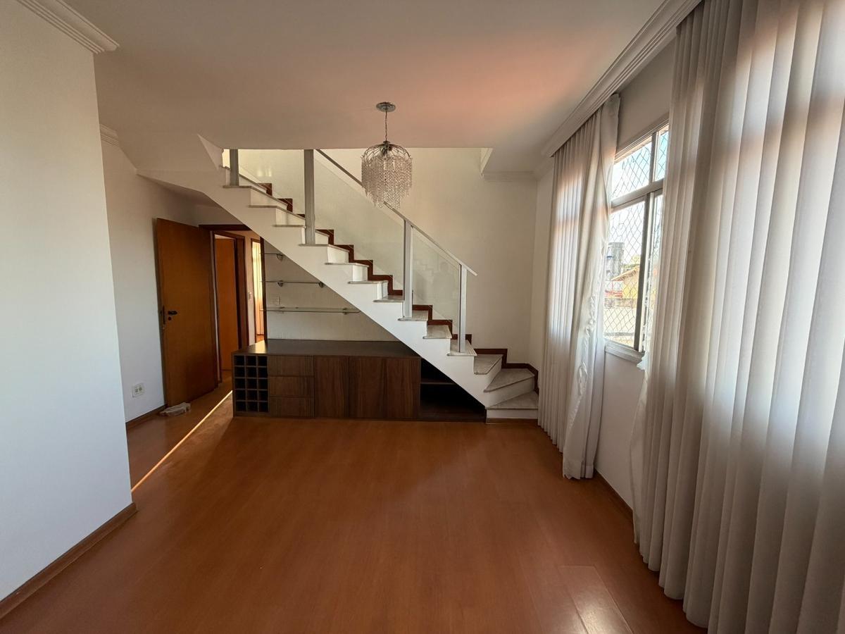 Cobertura, Santa Rosa, 3 Quartos, 2 Vagas, 1 Suíte