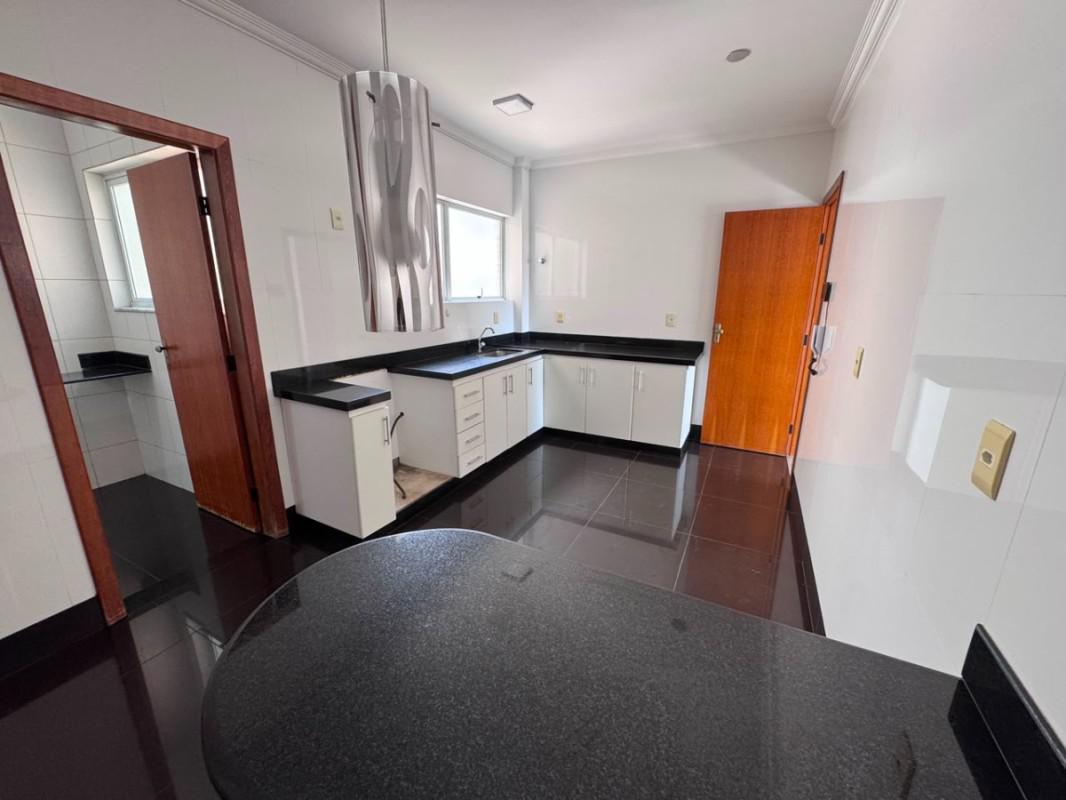 Apartamento, Itapoã, 3 Quartos, 2 Vagas, 1 Suíte