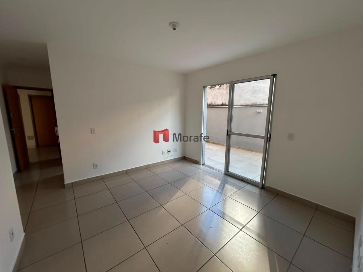 Apartamento, Floresta, 2 Quartos, 2 Vagas, 1 Suíte