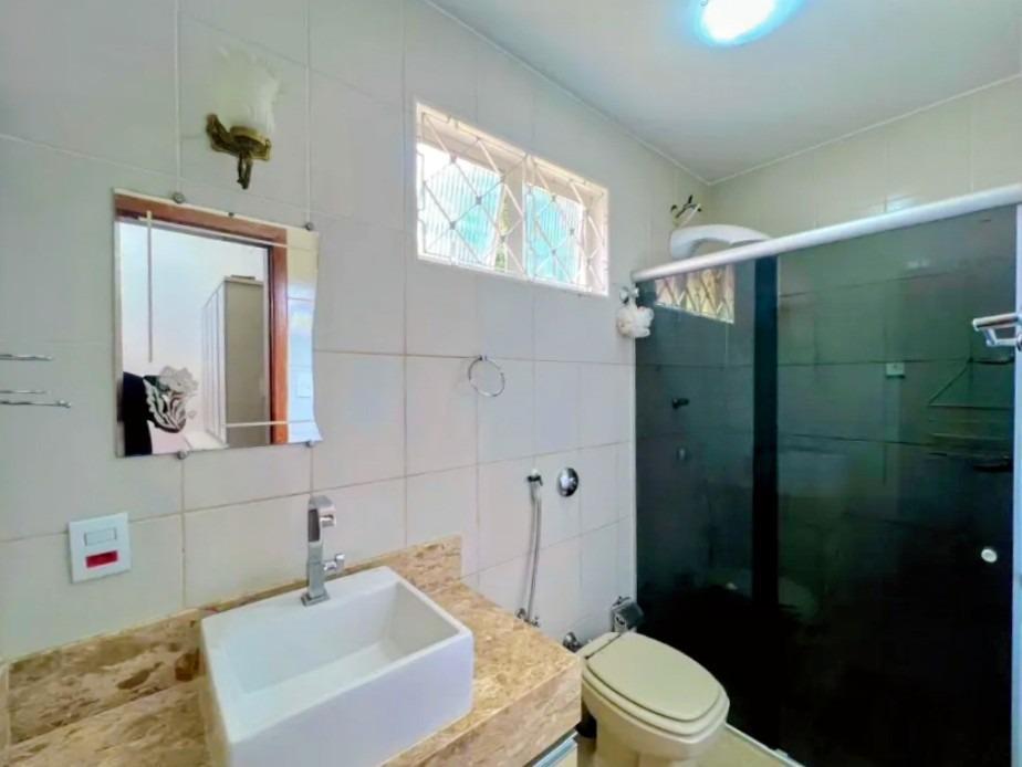Casa, Castelo, 3 Quartos, 2 Vagas, 1 Suíte