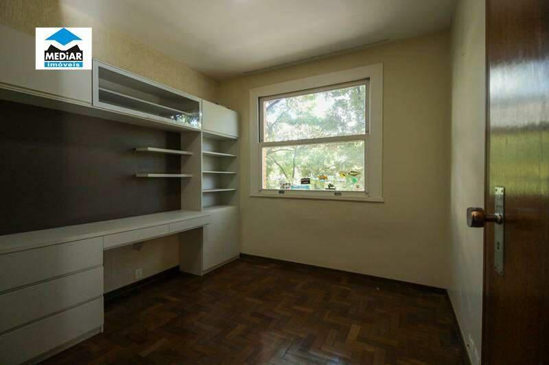 Apartamento, Funcionários, 4 Quartos, 2 Vagas, 1 Suíte