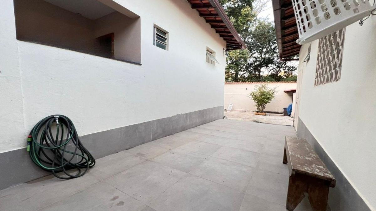 Casa, Itapoã, 5 Quartos, 4 Vagas, 2 Suítes