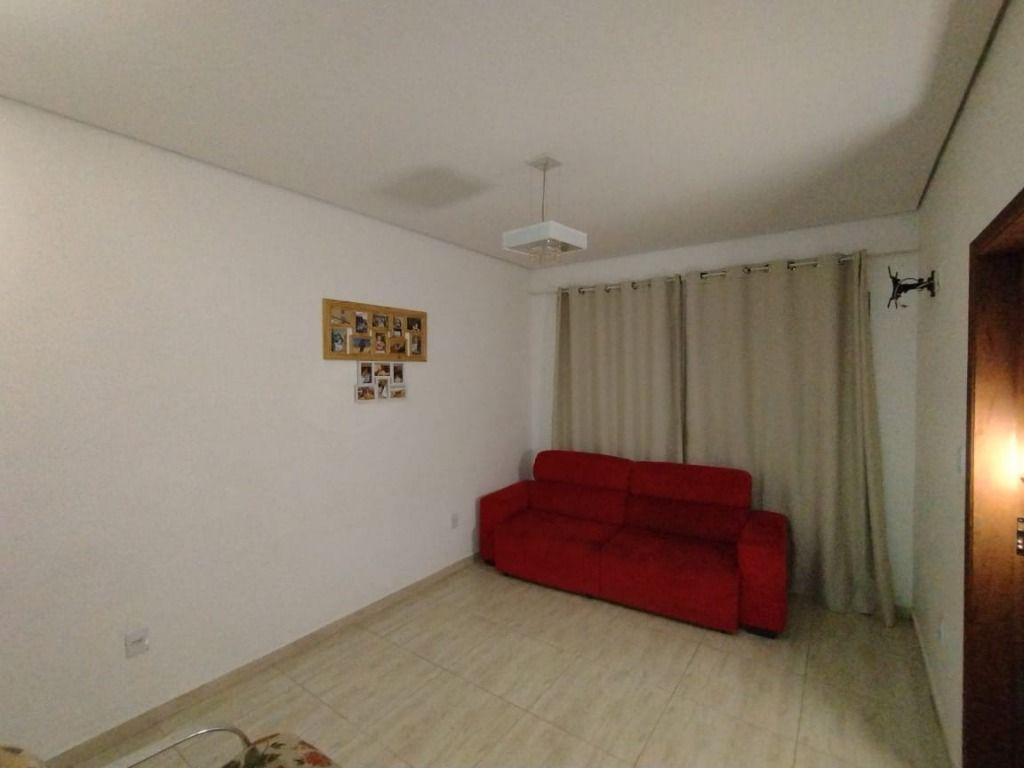 Casa, Mangueiras, 3 Quartos, 4 Vagas, 1 Suíte