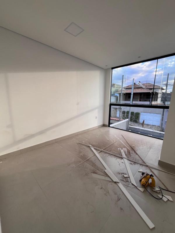 Casa, São Pedro, 3 Quartos, 2 Vagas, 1 Suíte