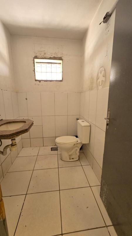 Galpão, Prado, 0 Quarto, 9 Vagas