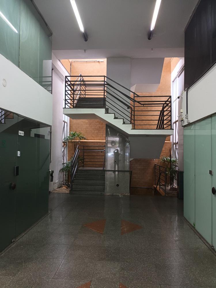 Sala, Sion, 0 Quarto, 0 Vaga