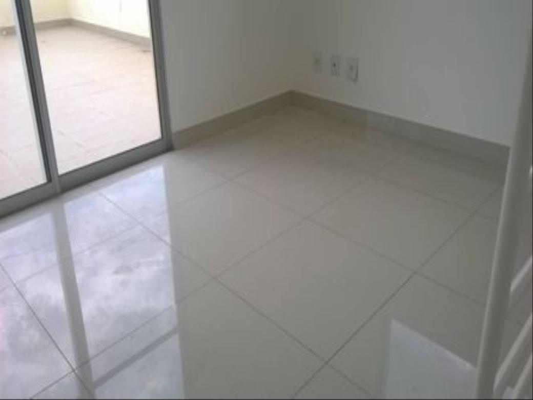 Cobertura, Estoril, 3 Quartos, 2 Vagas, 1 Suíte