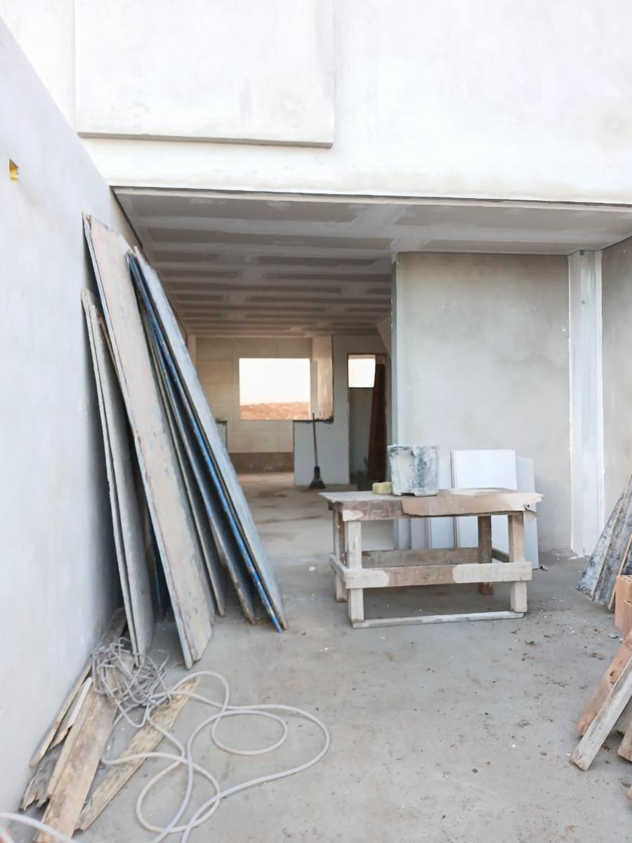 Casa, Piratininga (venda Nova), 2 Quartos, 2 Vagas, 2 Suítes