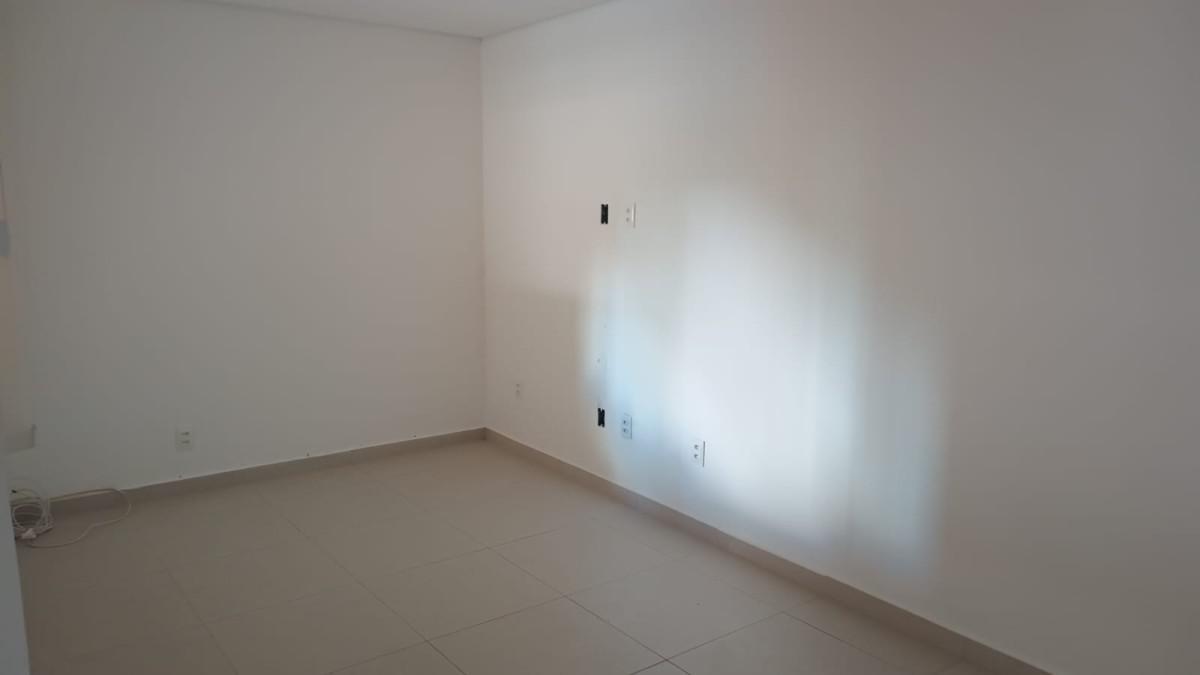 Casa, Goiânia, 6 Quartos, 2 Vagas, 2 Suítes