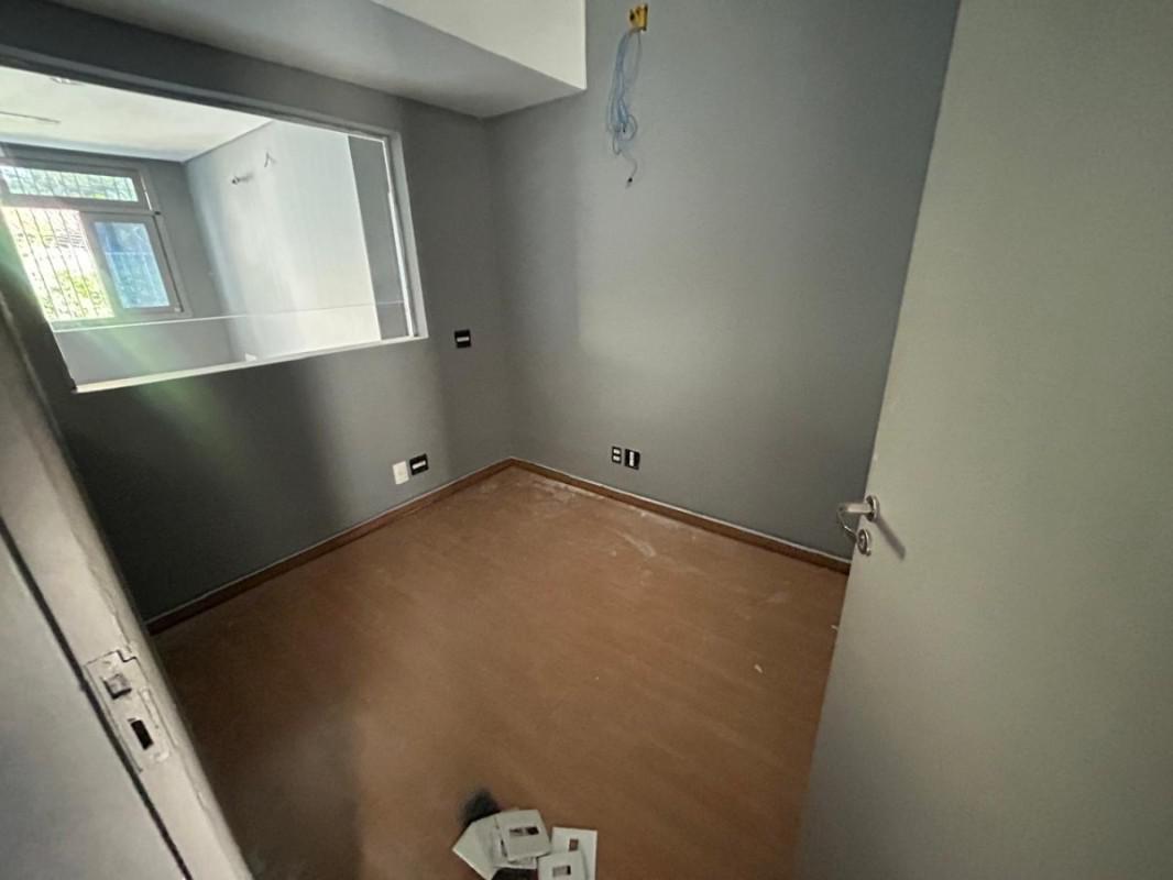 Casa, Vila Paris, 3 Quartos, 0 Vaga, 1 Suíte
