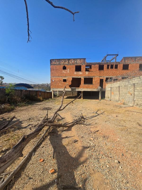 Lote, Arvoredo, 0 Quarto, 0 Vaga