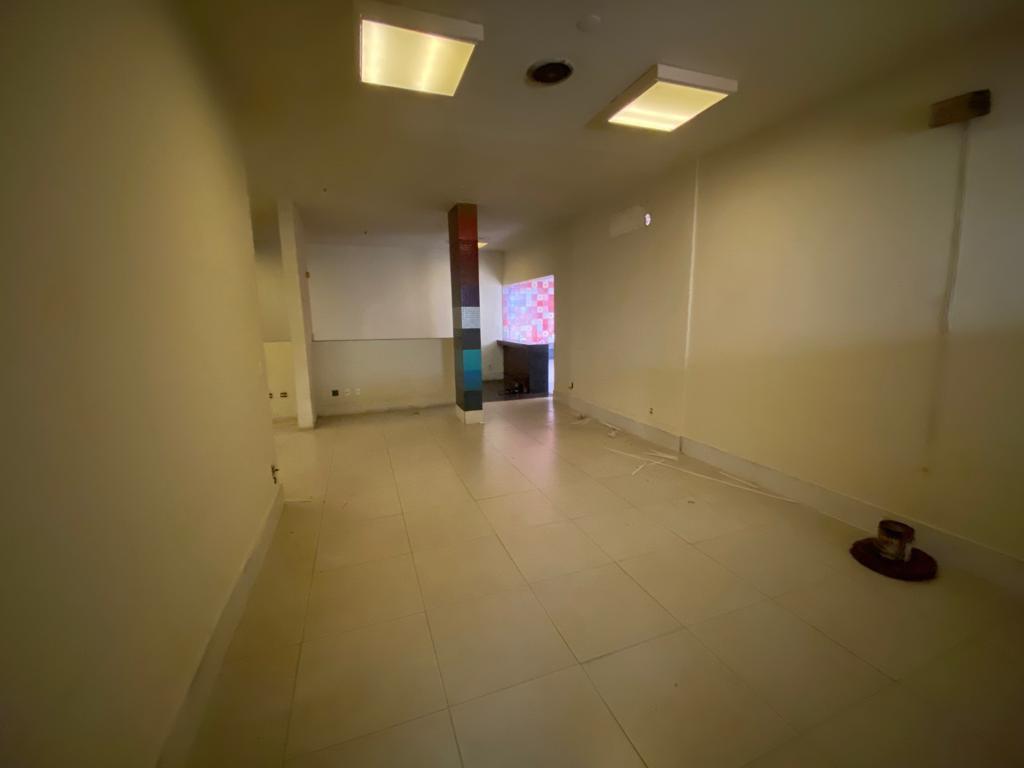 Casa Comercial, Savassi, 0 Quarto, 0 Vaga