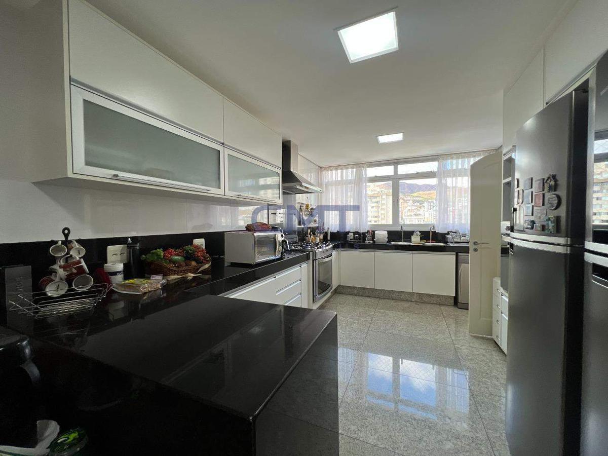 Apartamento, Serra, 4 Quartos, 3 Vagas, 4 Suítes