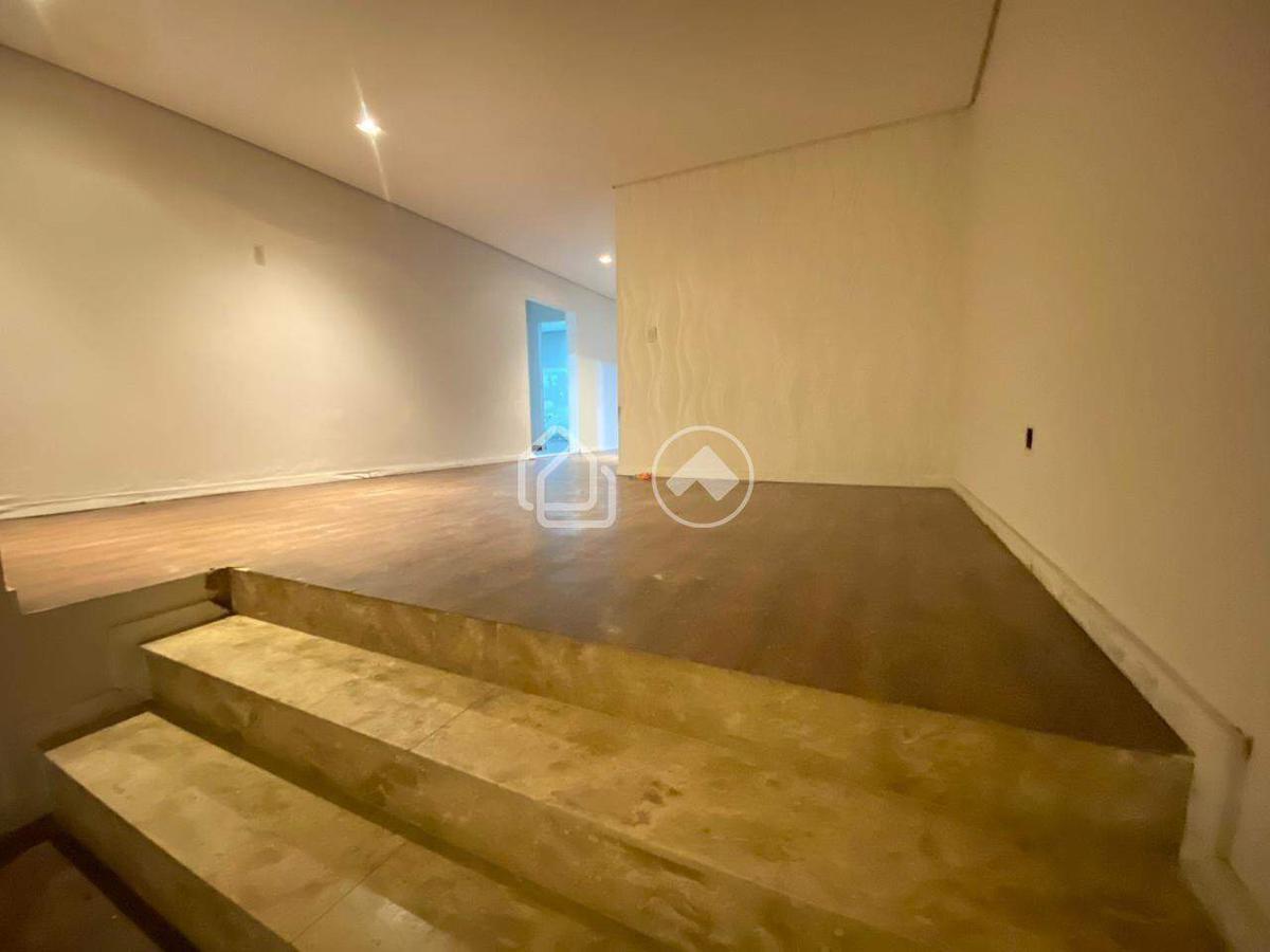 Loja, Buritis, 10 Vagas