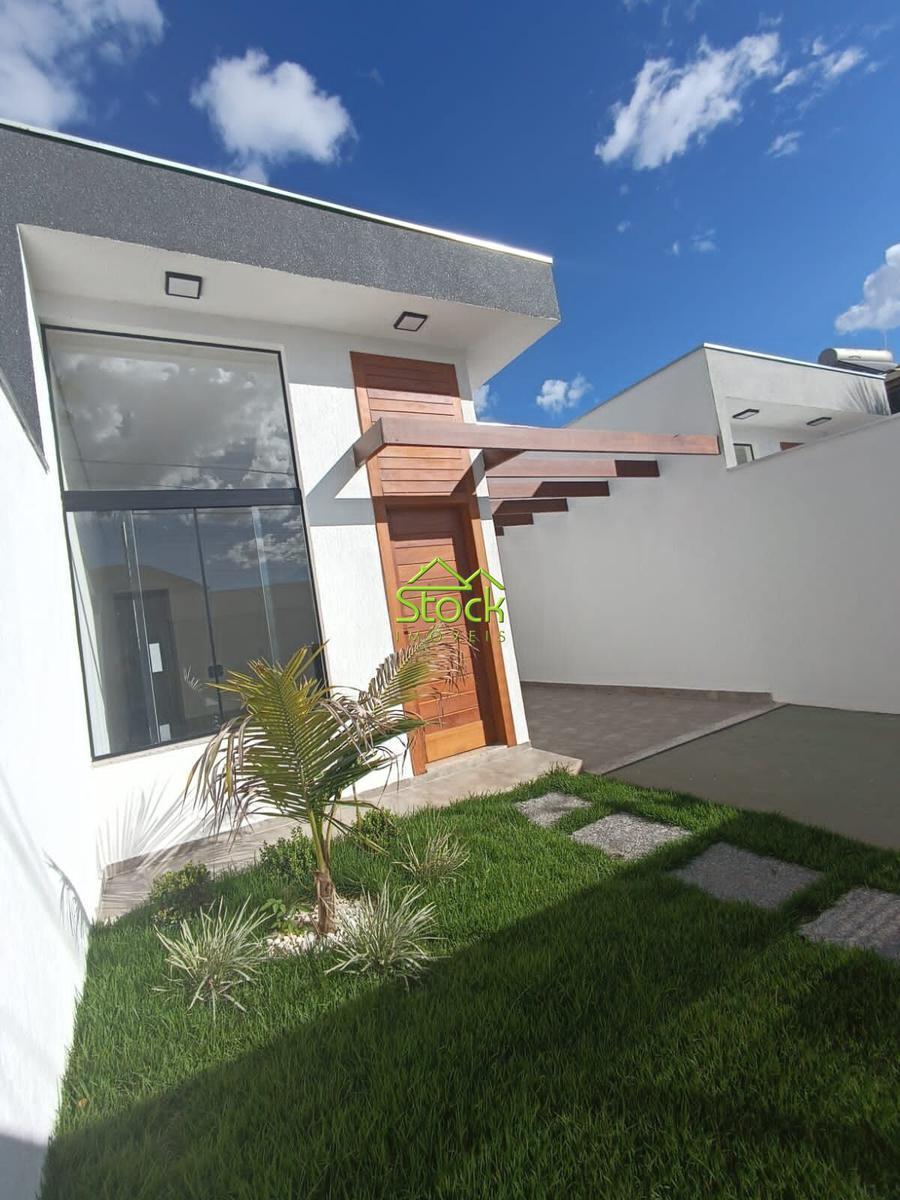 Casa, Jardim Imperial, 3 Quartos, 2 Vagas, 1 Suíte
