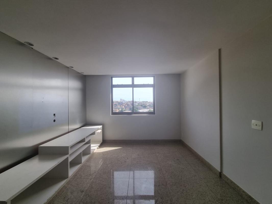 Apartamento, Barreiro, 3 Quartos, 2 Vagas, 1 Suíte