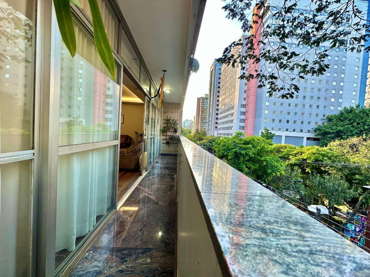 Apartamento, Funcionários, 4 Quartos, 2 Vagas, 1 Suíte