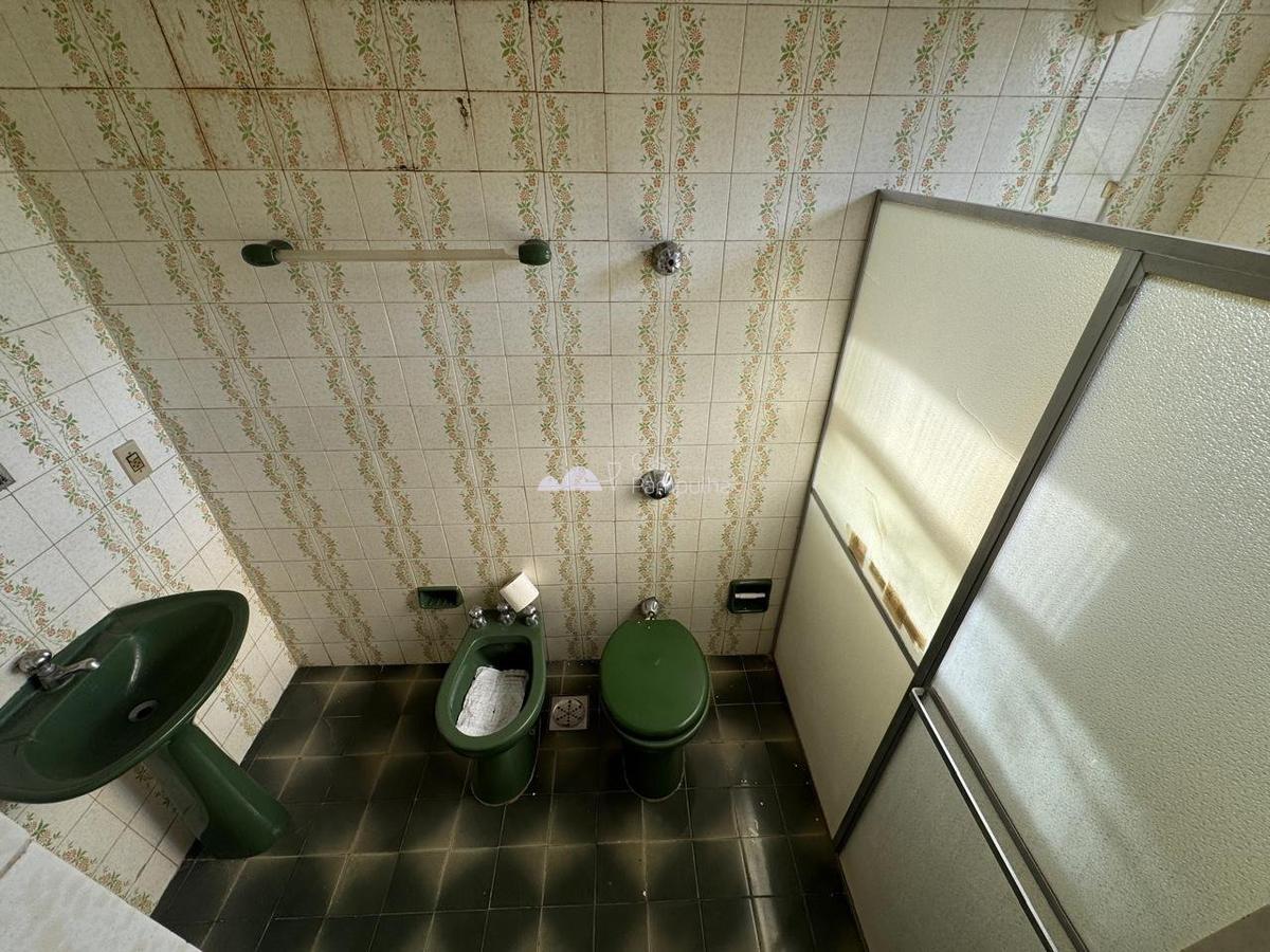Casa, Santa Branca, 3 Quartos, 4 Vagas, 1 Suíte