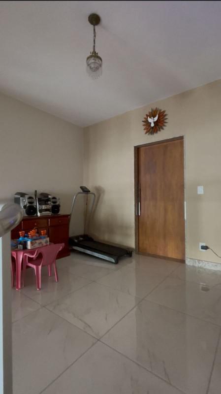 Casa, Castelo, 4 Quartos, 3 Vagas, 1 Suíte