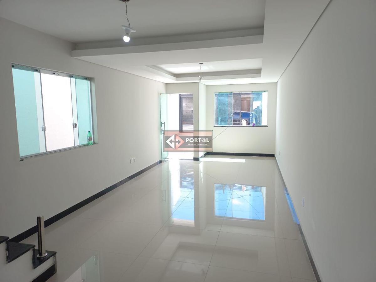 Casa, Planalto, 3 Quartos, 2 Vagas, 1 Suíte