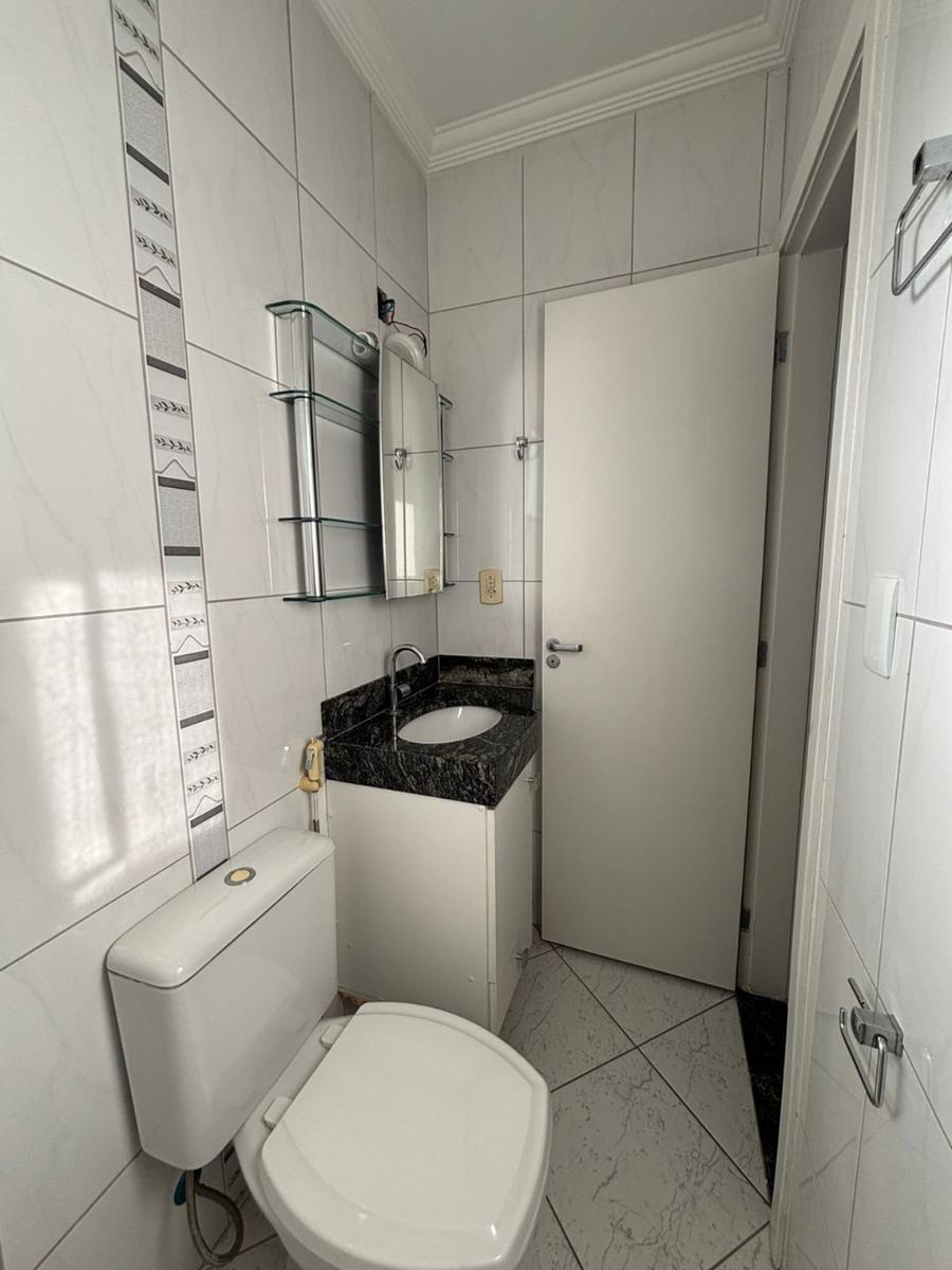 Casa, Jardim Leblon, 2 Quartos, 2 Vagas, 2 Suítes