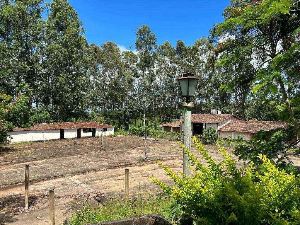Fazenda, Zona Rural, 4 Quartos, 0 Vaga