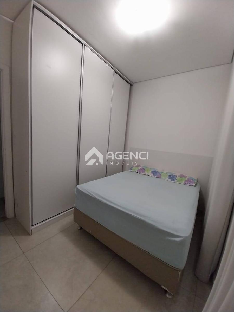 Apartamento, Glória, 2 Quartos, 0 Vaga, 0 Suíte
