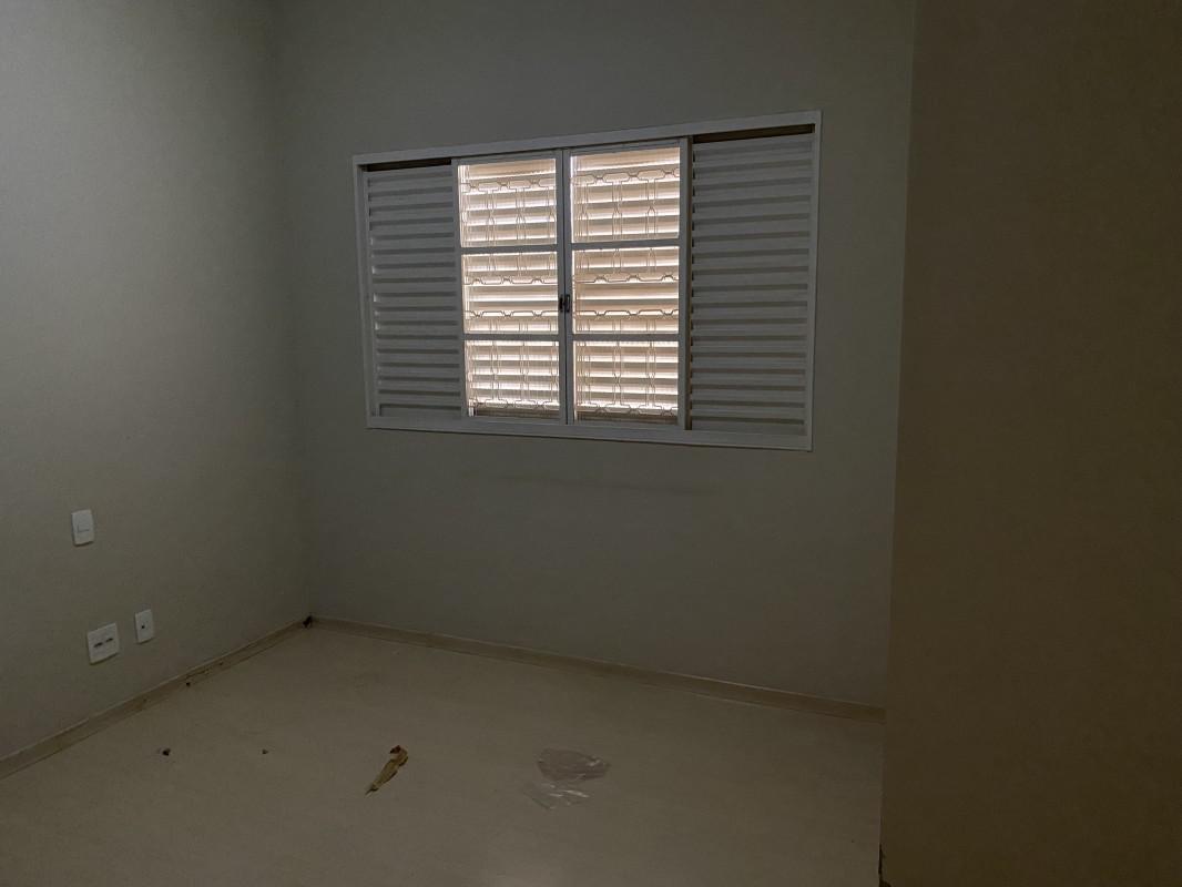 Casa, Cidade Nova, 4 Quartos, 3 Vagas, 1 Suíte