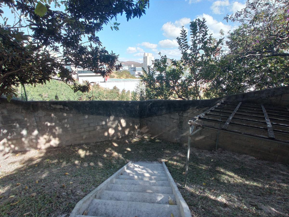 Casa, Estoril, 4 Quartos, 10 Vagas, 1 Suíte