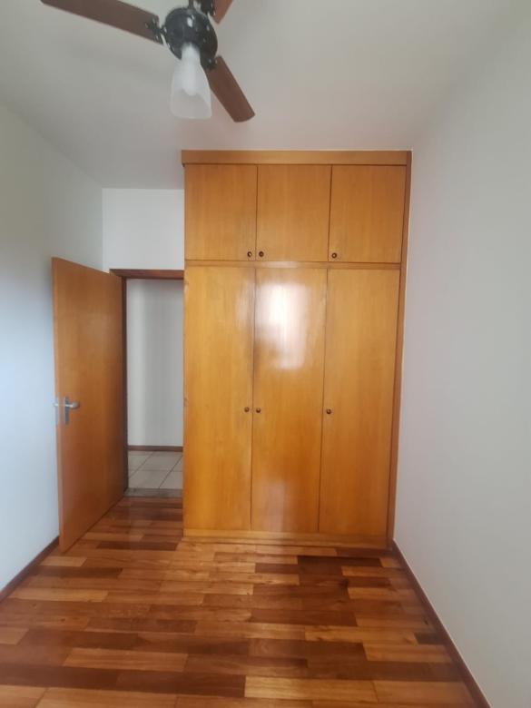 Apartamento, Funcionários, 2 Quartos, 2 Vagas