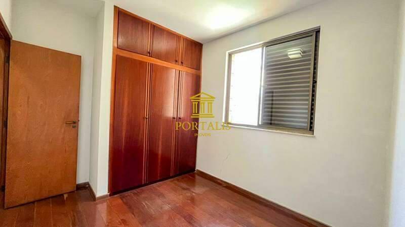 Apartamento, Cruzeiro, 4 Quartos, 2 Vagas, 1 Suíte