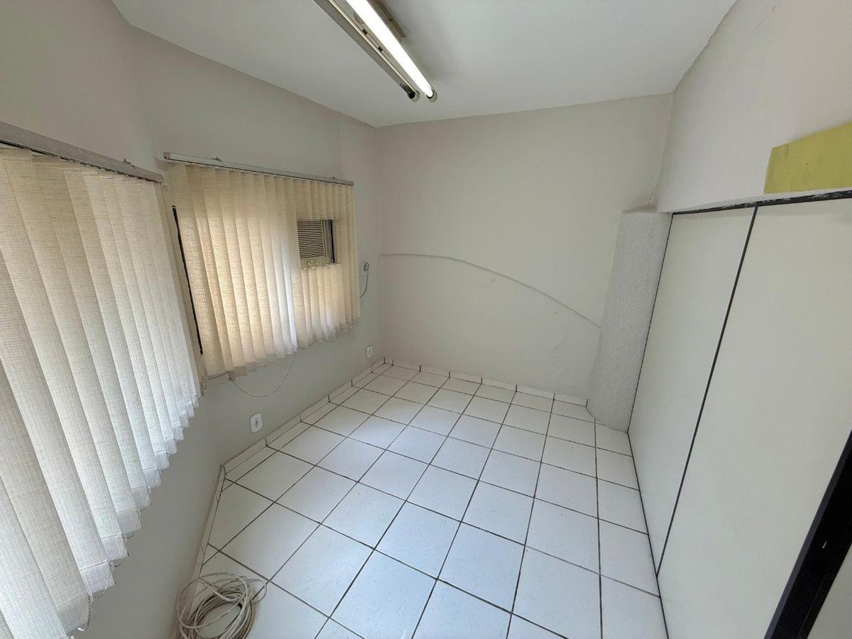 Andar, São José, 0 Quarto, 0 Vaga