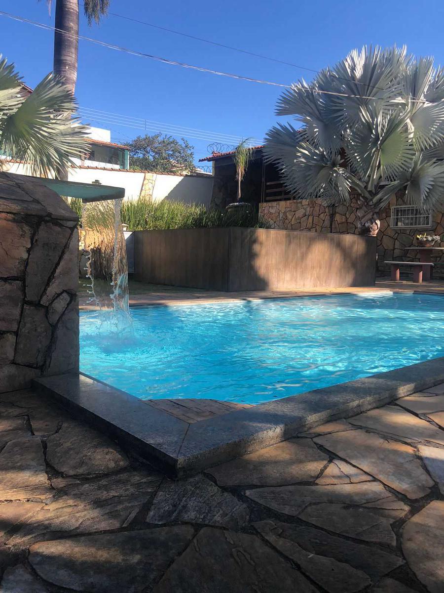 Casa, Centro, 4 Quartos, 6 Vagas, 1 Suíte