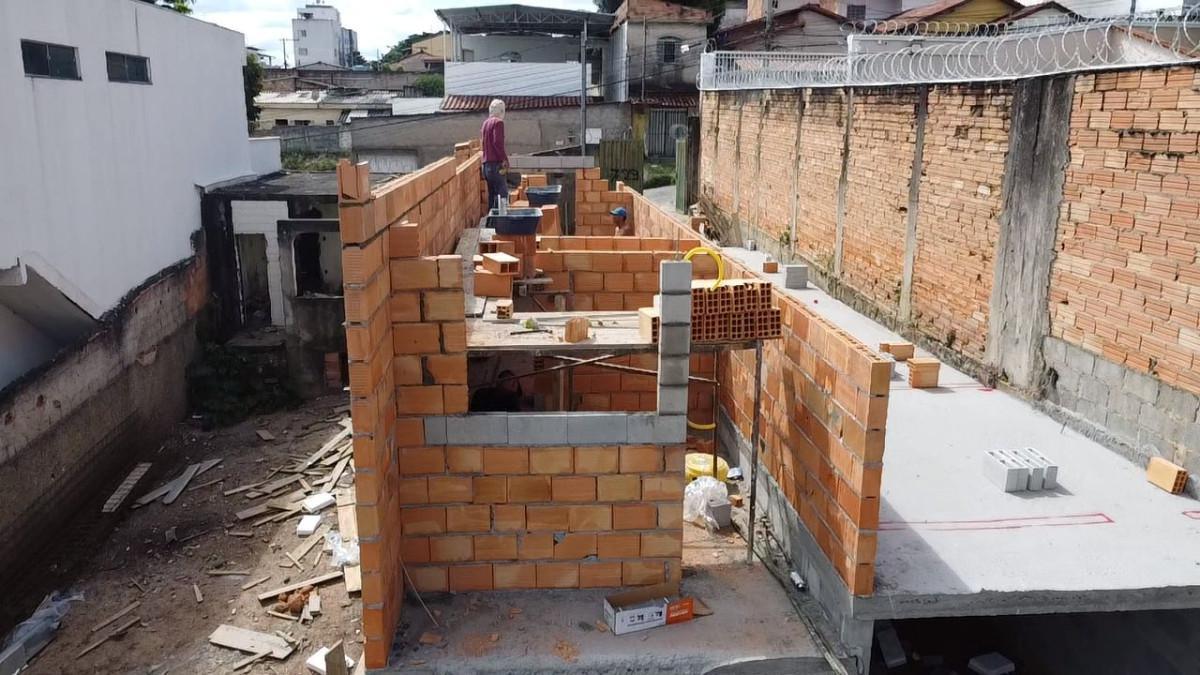 Casa, Niterói, 2 Quartos, 2 Vagas, 1 Suíte