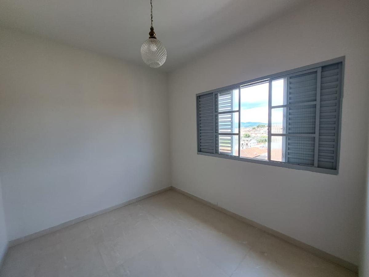 Casa, Centro, 3 Quartos, 0 Vaga