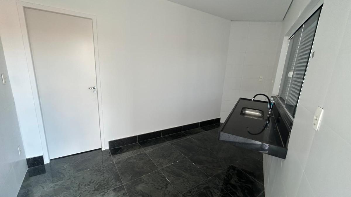 Casa, Cachoeirinha, 4 Quartos, 4 Vagas