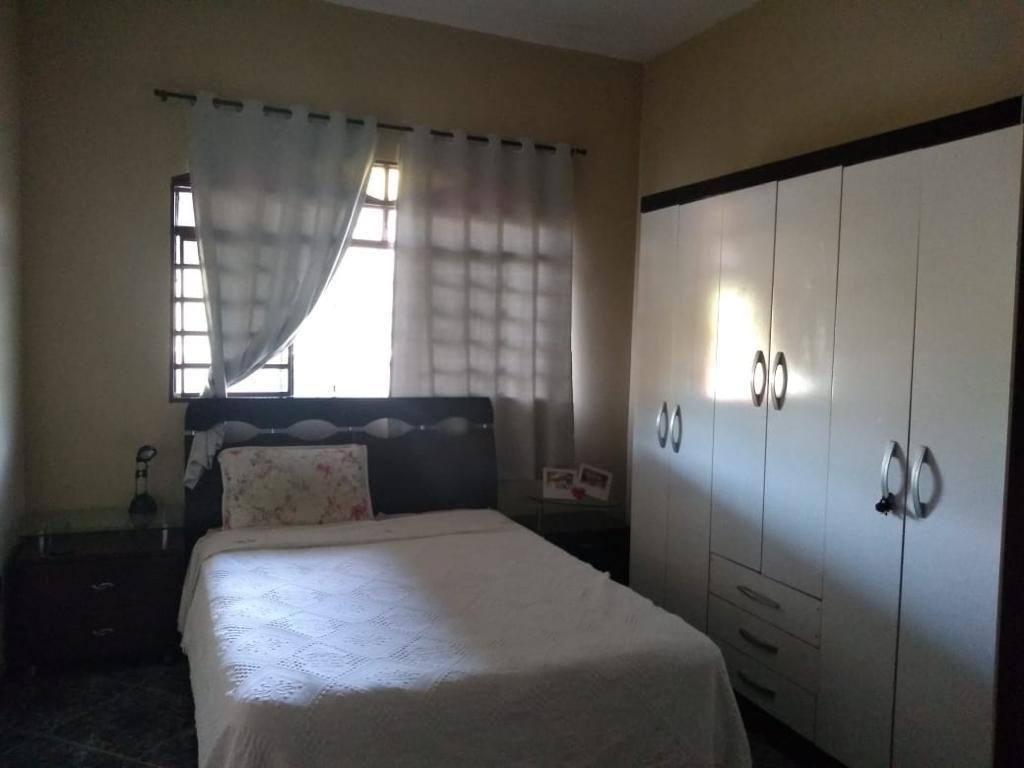 Casa, Pompeu, 3 Quartos, 5 Vagas