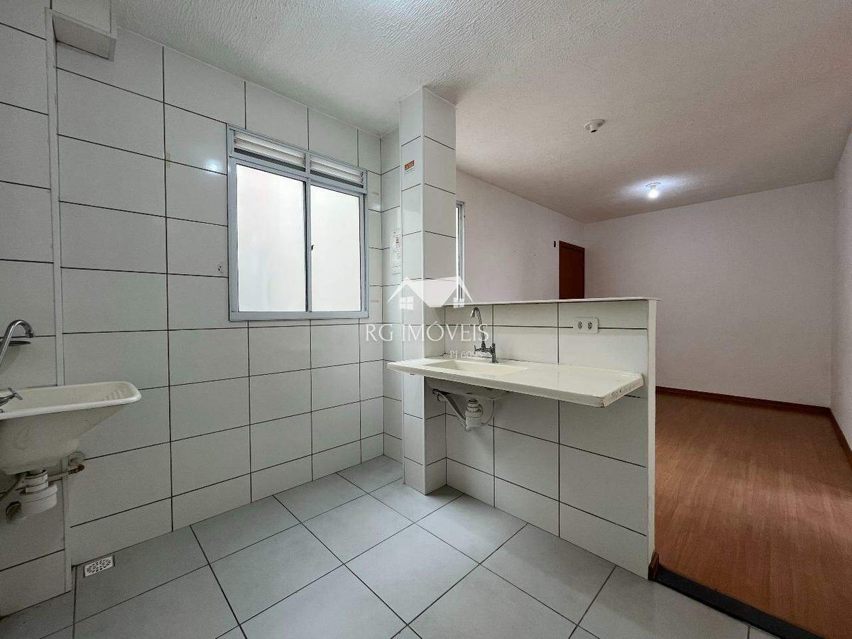Apartamento, Três Barras, 2 Quartos, 1 Vaga