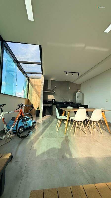 Cobertura, Novo Centro, 2 Quartos, 2 Vagas, 1 Suíte